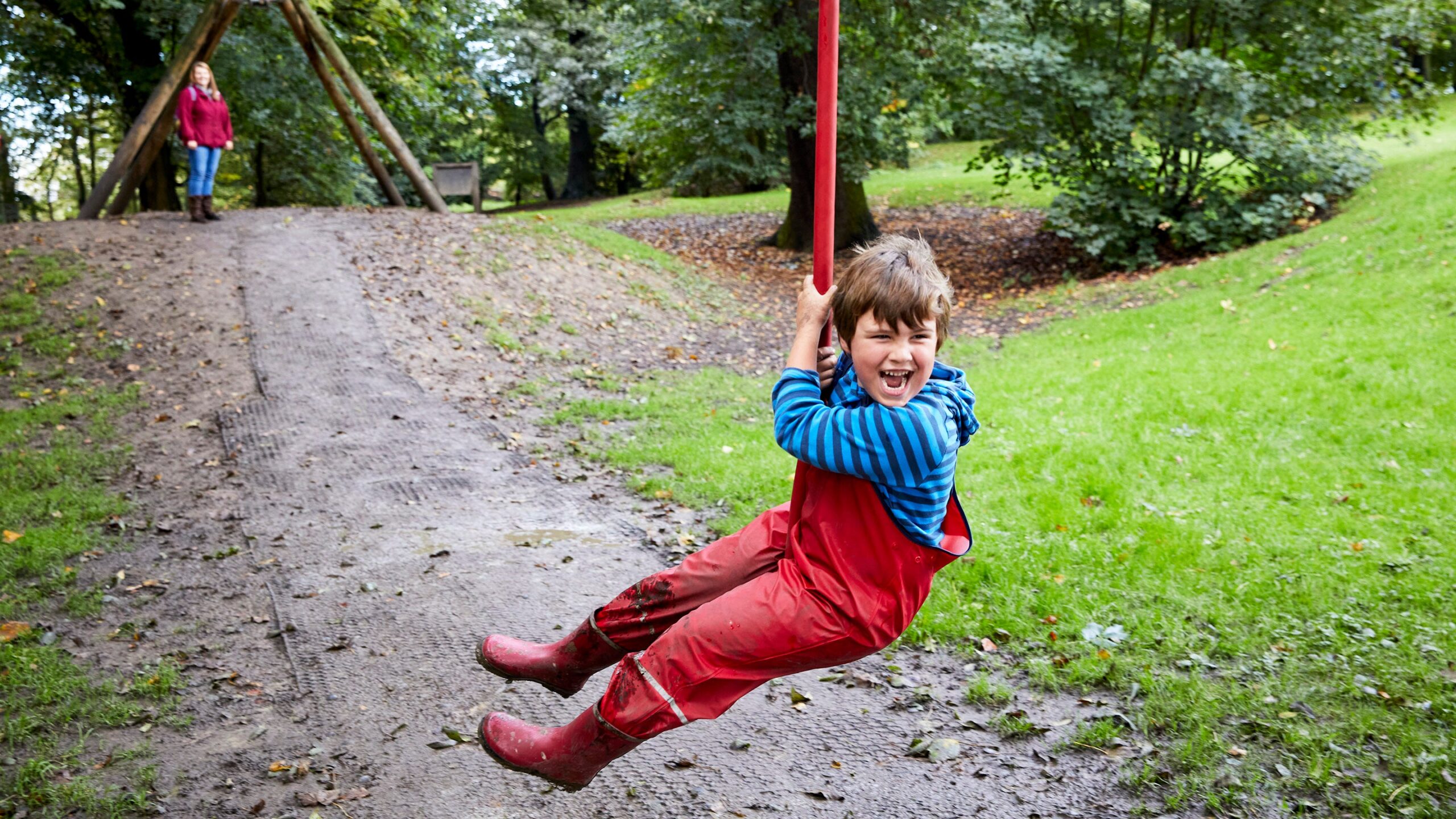 8 Ways To Promote Outdoor Play In Your Kids